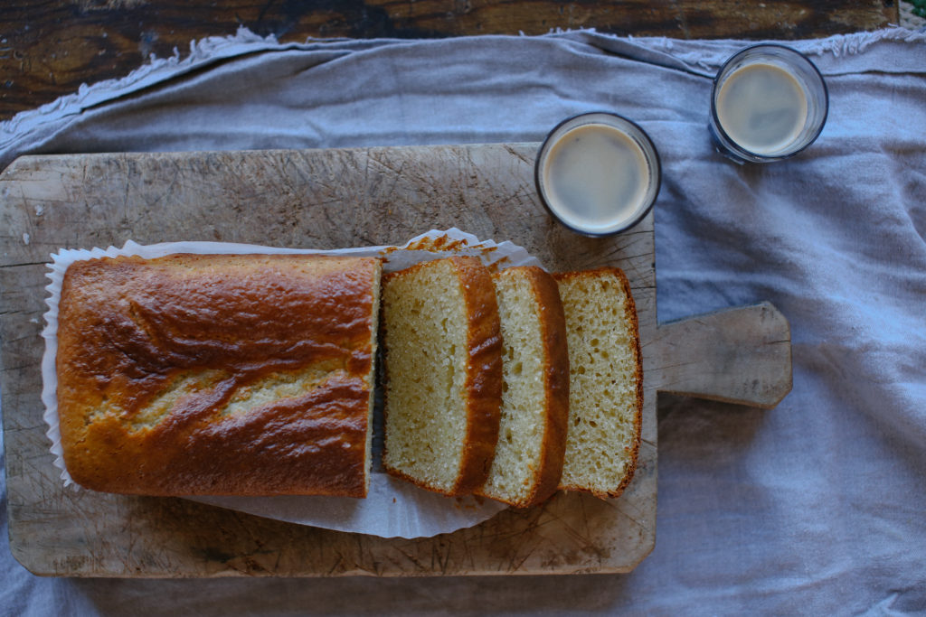 Lemon Yoghurt Loaf Cake | Lofo Pantry