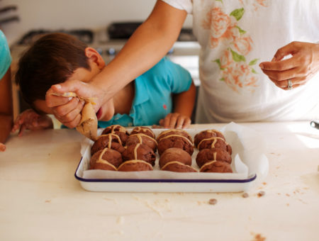 Low FODMAP Hot Cross Buns